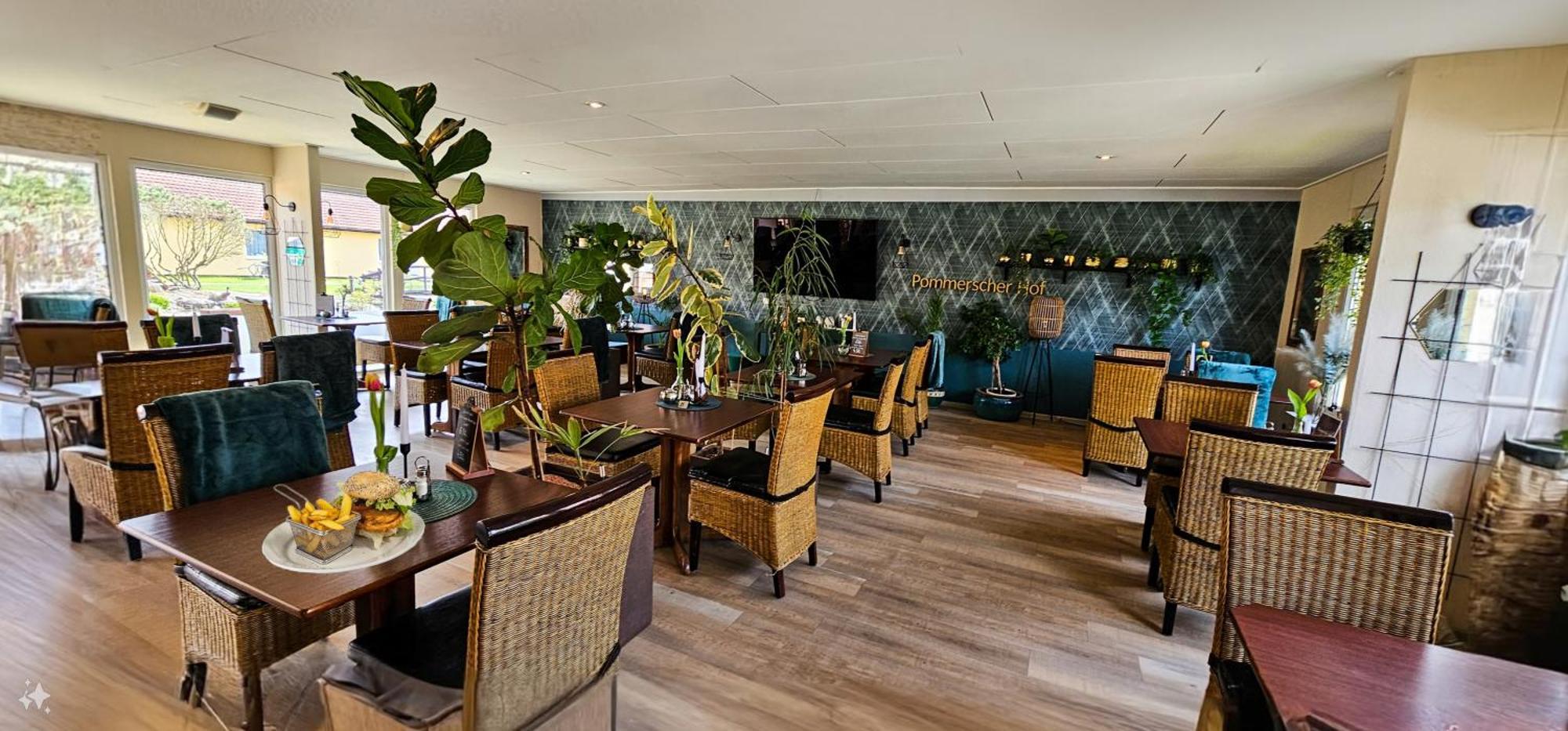Hotel Pommerscher Hof ซินโนวิทซ์ ภายนอก รูปภาพ